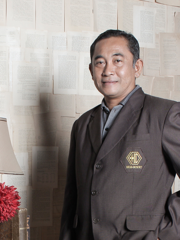 dr. Ahmad Haspiani, M.Mkes